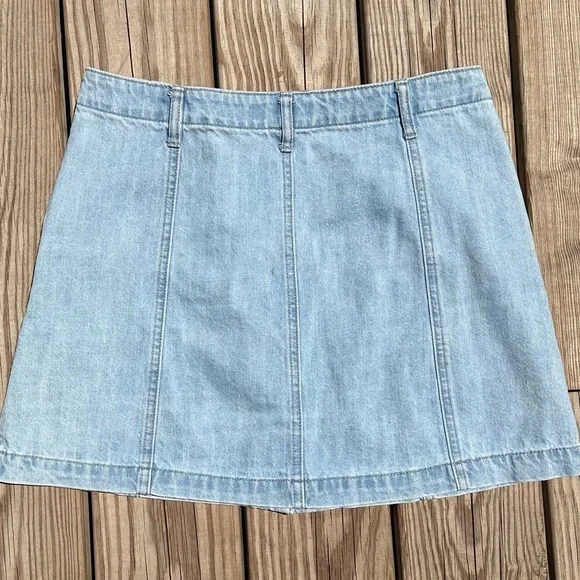 forever 21 jean skirt with buttons down front - Picture 2 of 11